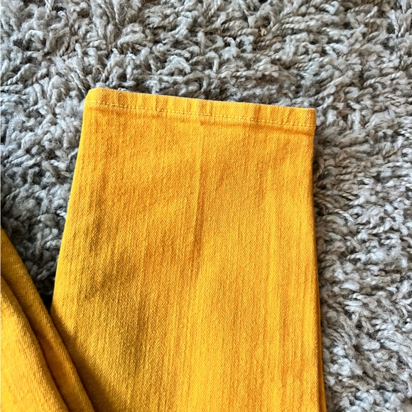 Lucky Brand Women’s Sofia Skinny Denim in Golden Yellow - Picture 4 of 11